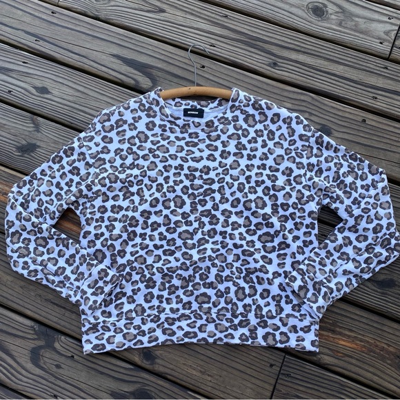 MONROW Leopard Print Seamed Sweatshirt - Picture 1 of 12